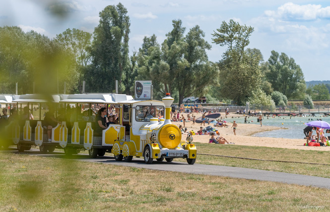 AIRE DE STATIONNEMENT CAMPING-CAR DU LAC DE MADINE - HEUDICOURT 2 - Heudicourt-sous-les-Côtes