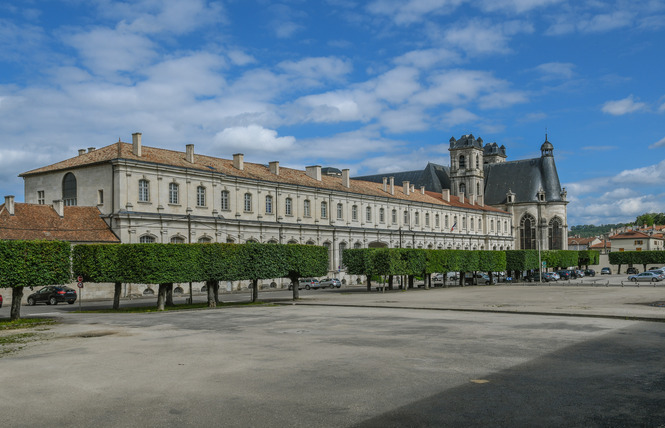 ARCHITECTURE REMARQUABLE - ABBAYE BENEDICTINE 1 - Saint-Mihiel